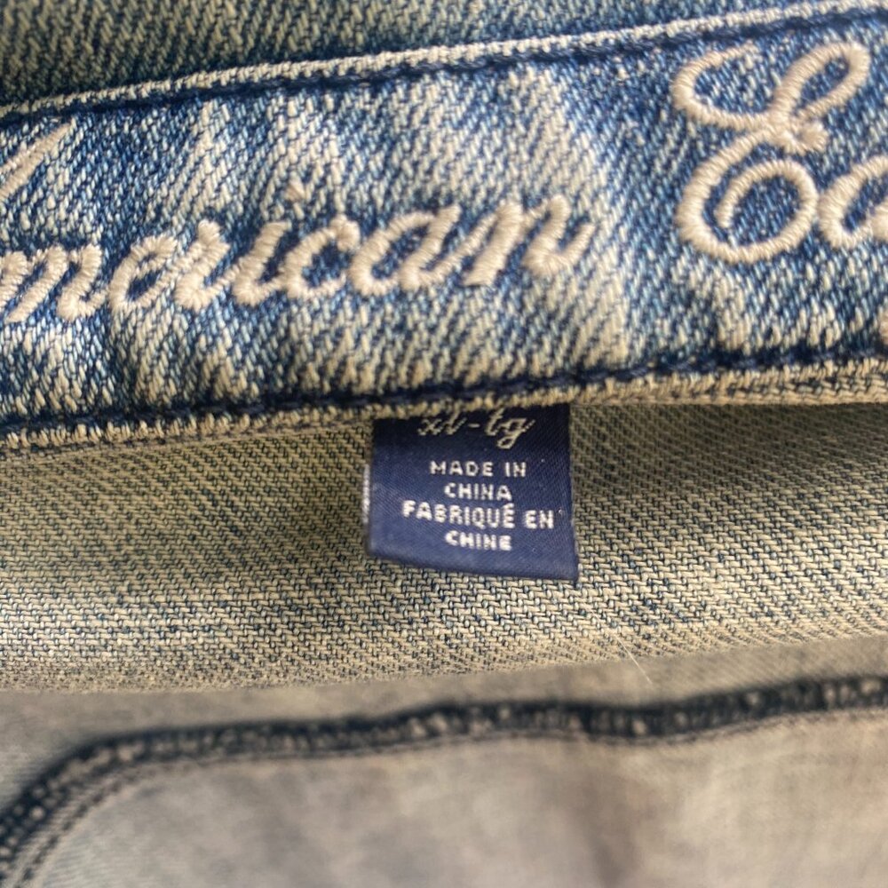 American Eagle Distressed Jean Jacket Size XL - Picture 13 of 15